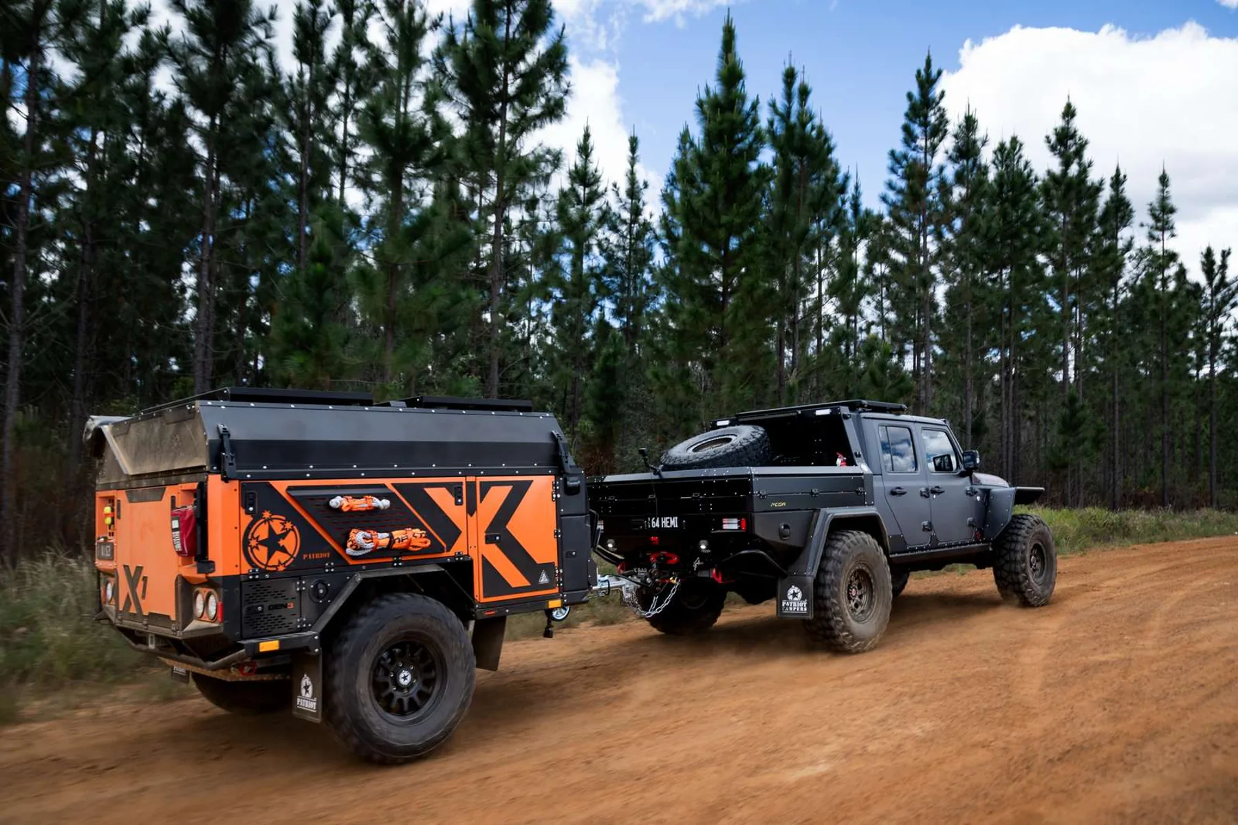Wildfire Gen3 X1 and Jeep on a dirt track